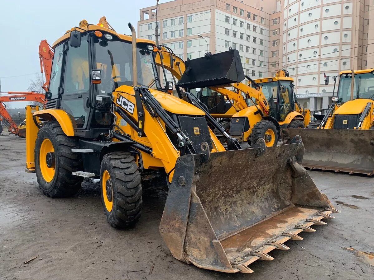 Новые экскаваторы jcb