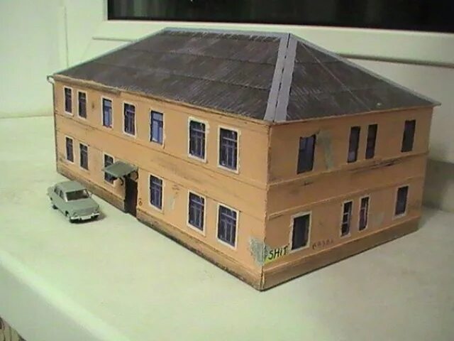 Макет дома. Модель здания из картона. Здание из картона. Макет многоэтажного дома. Картонная школа