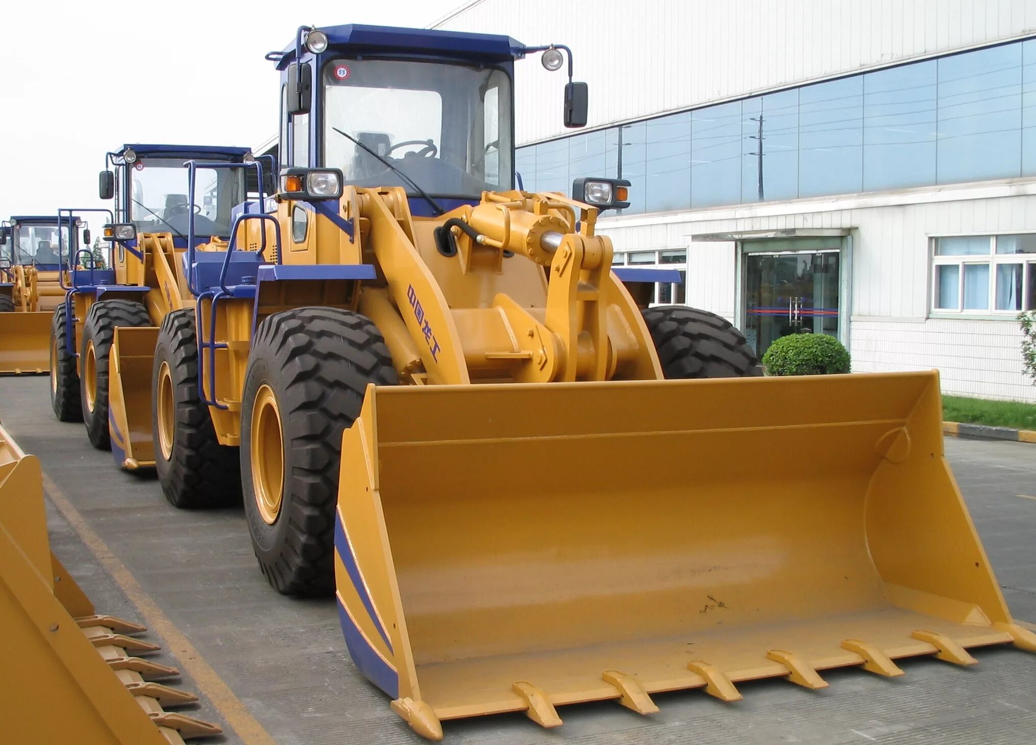 тюмень работа на фронтальный. лонкинг zl 50. водитель погрузчика категории. оператор фронтального погрузчика. фронтальный погрузчик мдсу 3500.