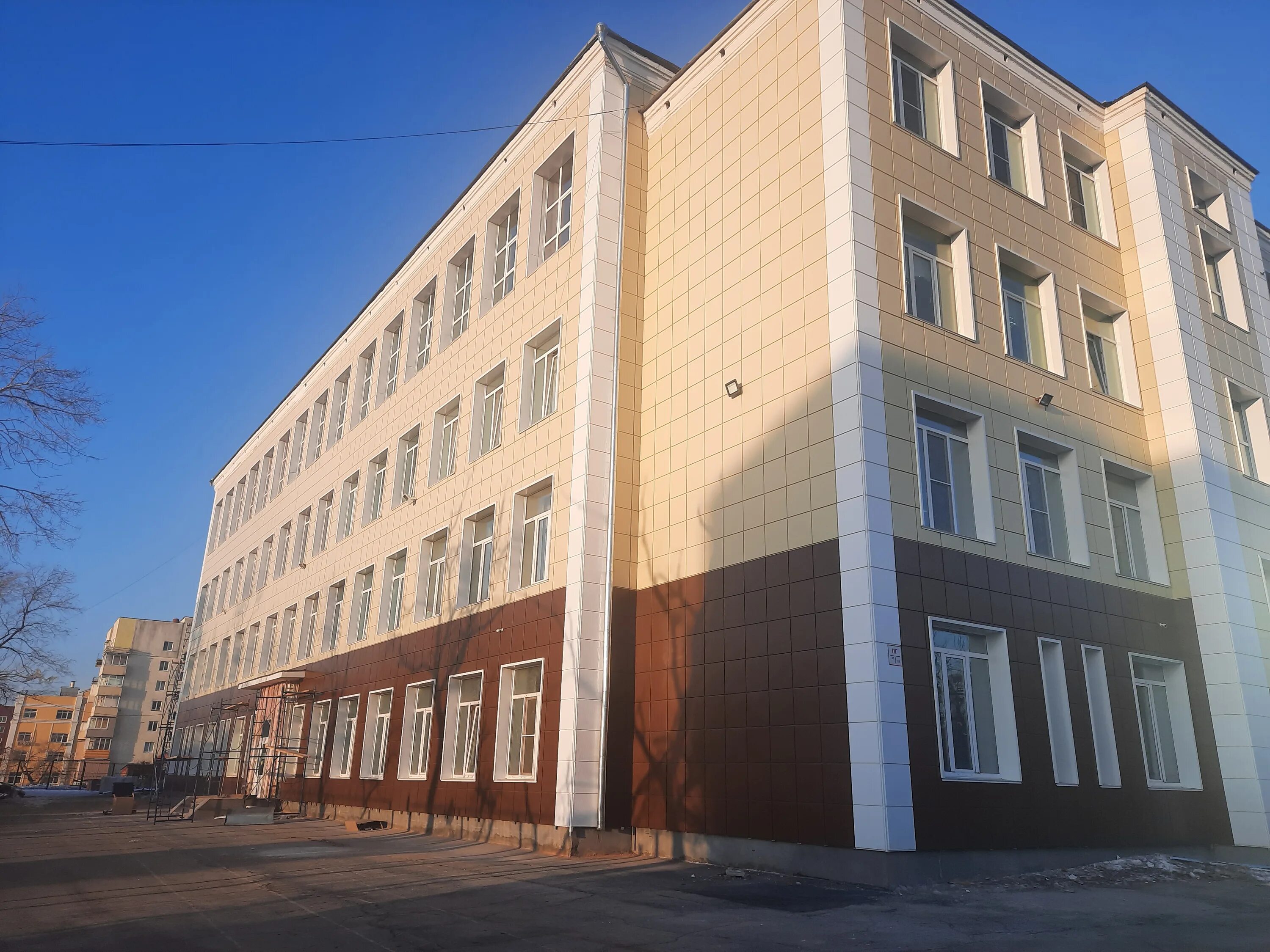 школьная, 1a, курск. 42 школа улица. 42 школа улица. школа 1159 москва 1 отделение. школа 10 киров.