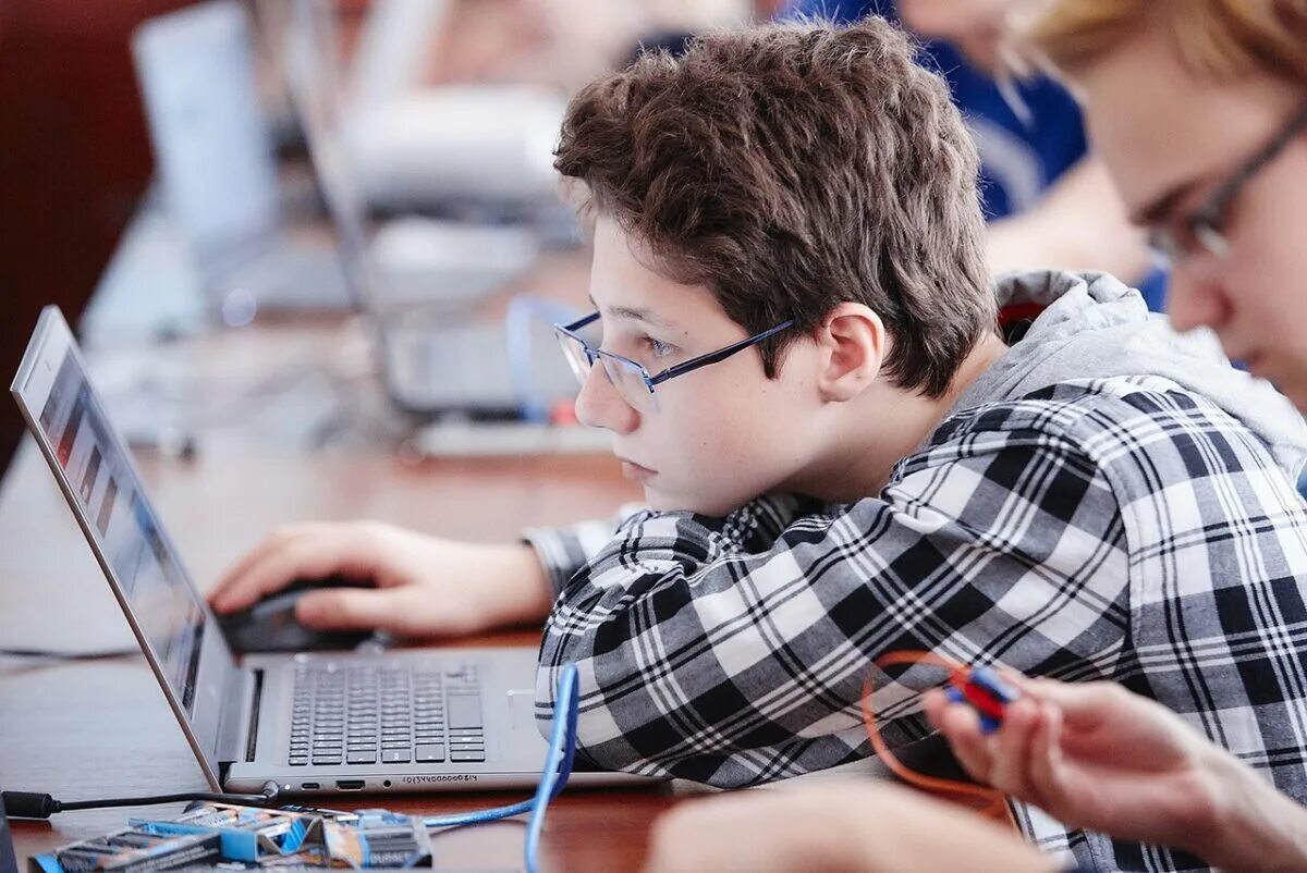 Вуз для айтишников. Айтишник егэ. Айтишник егэ. Информационные технологии в вузе. Учеба на программиста.