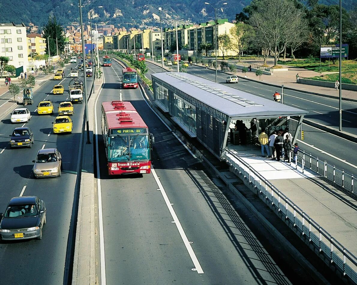 Public transportation. Богота метробус. Transmilenio Богота. Метробус Колумбия. Метробус Бразилия.