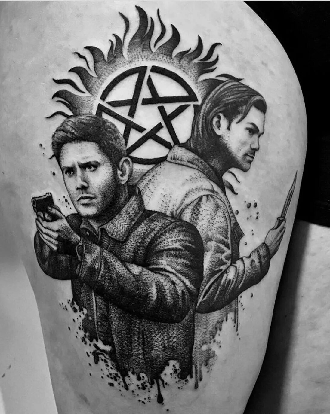 тату дина и сэма винчестеров. Supernatural сверхъестественное dean sam winchester. татуировка дина и сэма винчестеров. сверхъестественное тату сэма и дина. татуировка дина и сэма винчестеров.