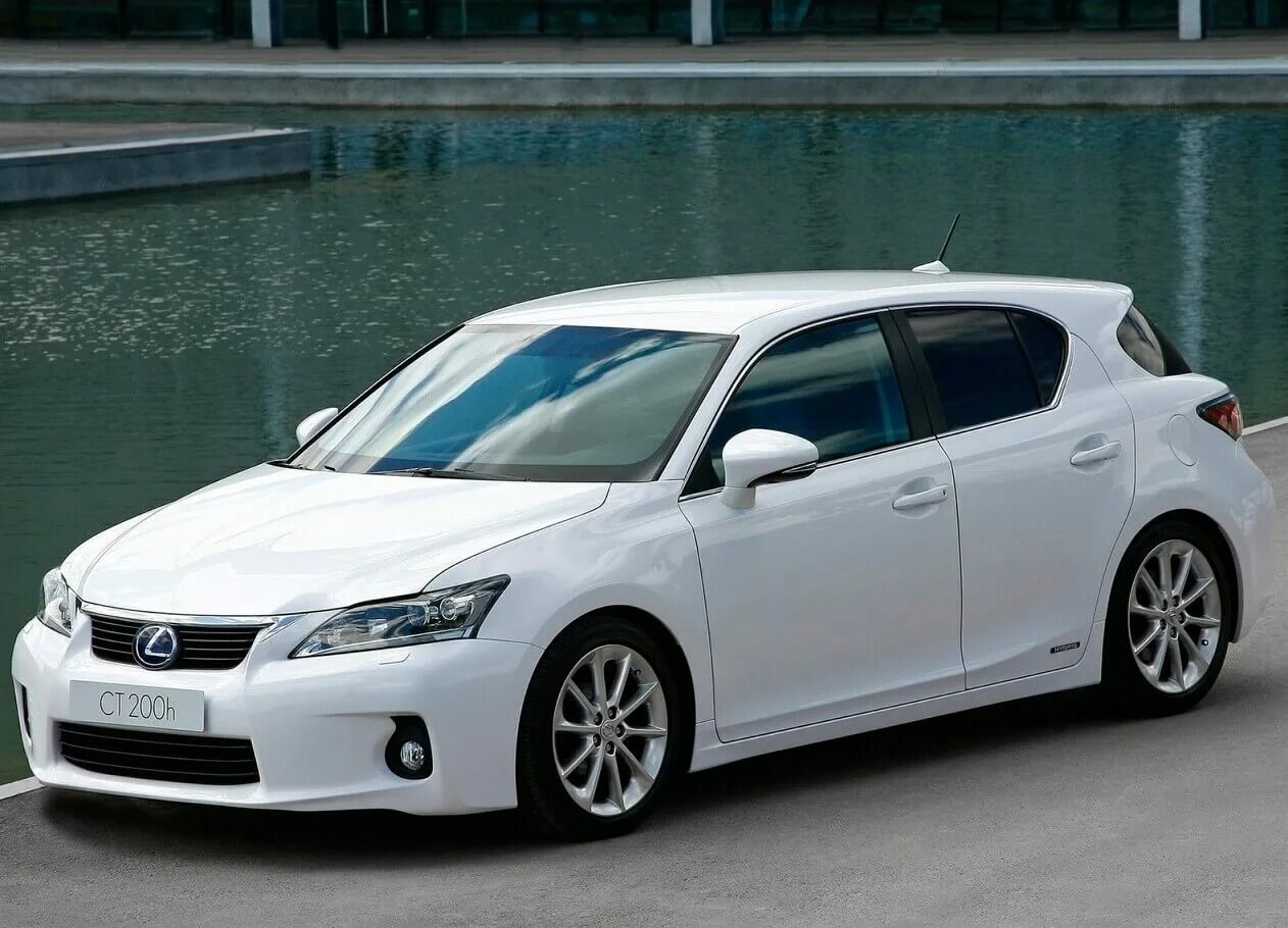 Лексус ст. Lexus hybrid ct 200h. Красный lexus ct200h. Lexus ct200h белый. Лексус ст.