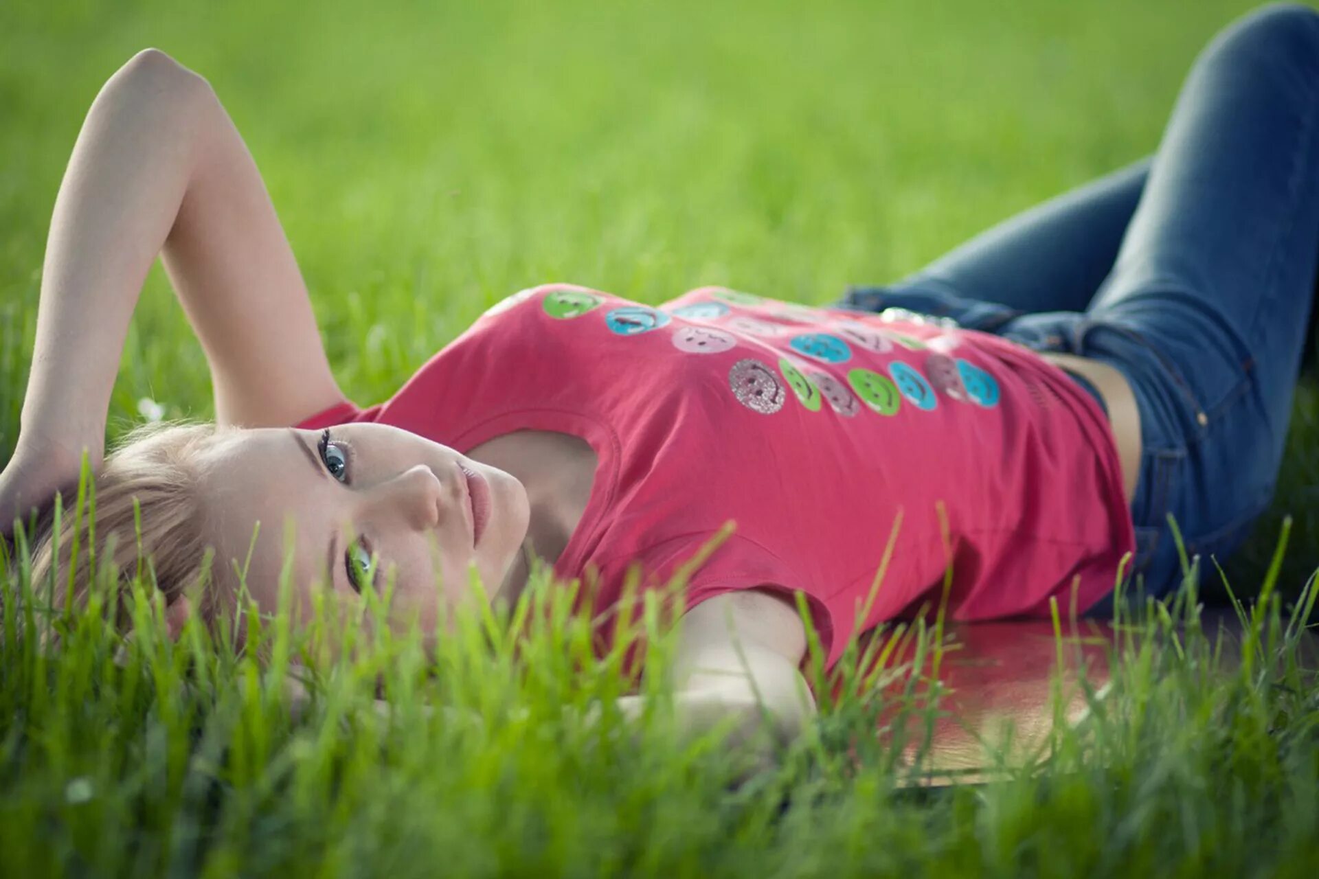 Lying grass