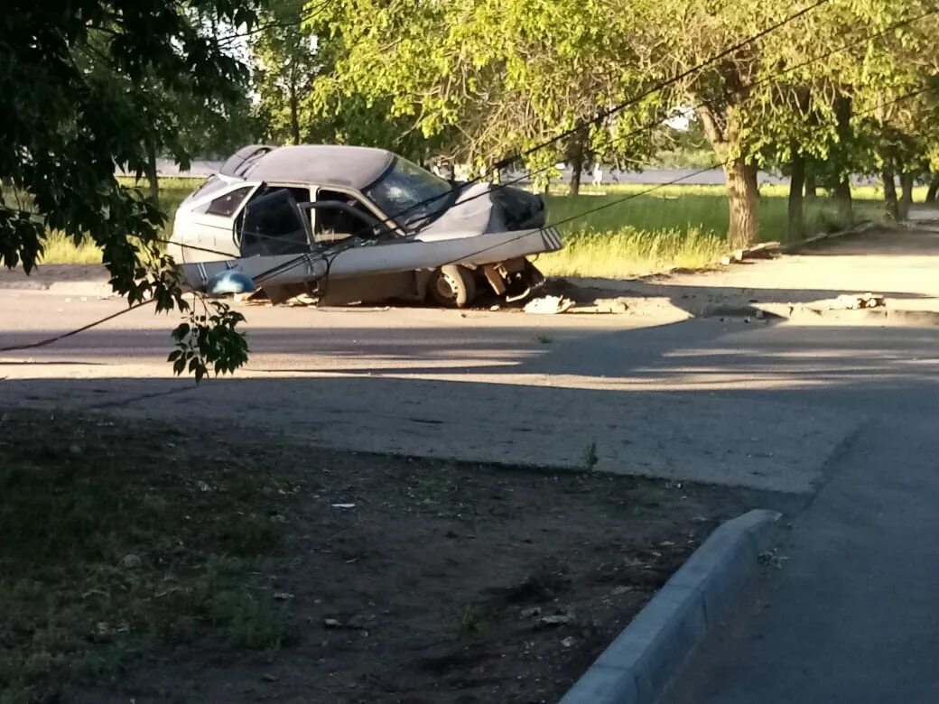 Происшествия в Балаково вчера. Авария в Балаково вчера на набережной. Сбежал дтп