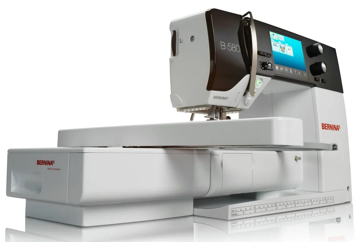 Вышивальные машины bernina. Вышивальная машина bernina. Вышивальный модуль bernina (s). Bernina b 590. Вышивальная машина bernina 700.