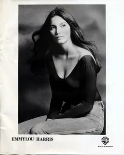 Emmylou harris naked