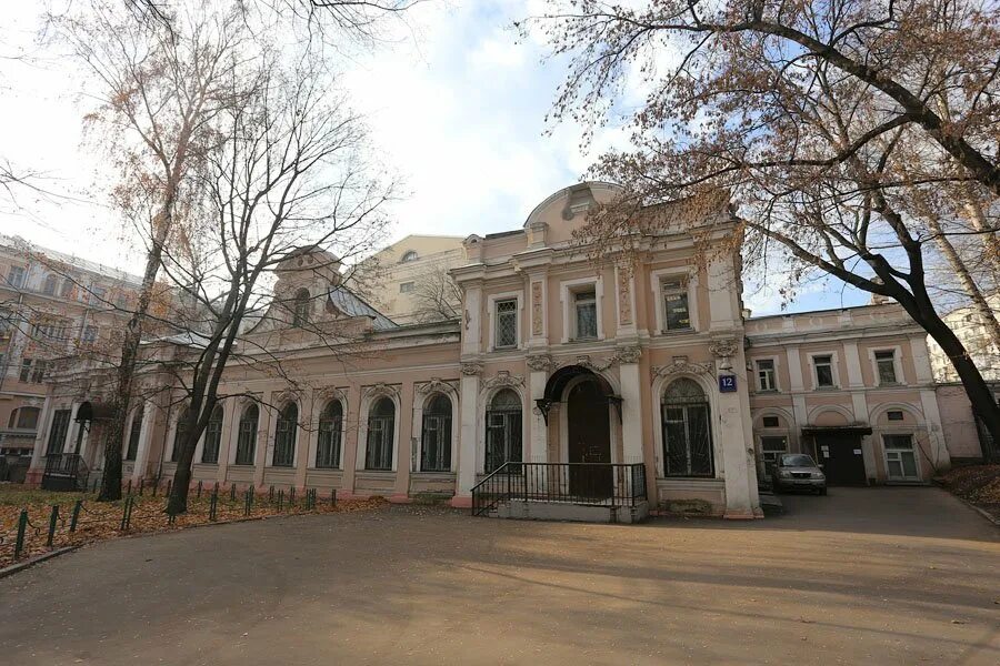 Усадьба г москва. Городская усадьба ю.т. Крестовниковой. Дом Крестовниковой Москва Покровский бульвар. Доходный дом Крестовниковой. Городская усадьба г. п. Юргенсона.