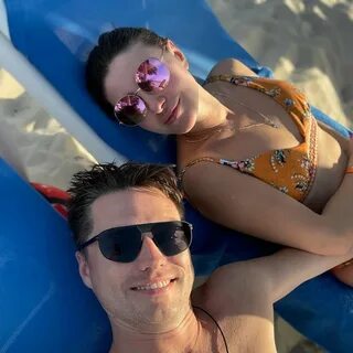 О романе 39-летней Анастасии Макеевой и ее нынешнего мужа 37-летнего Романа...