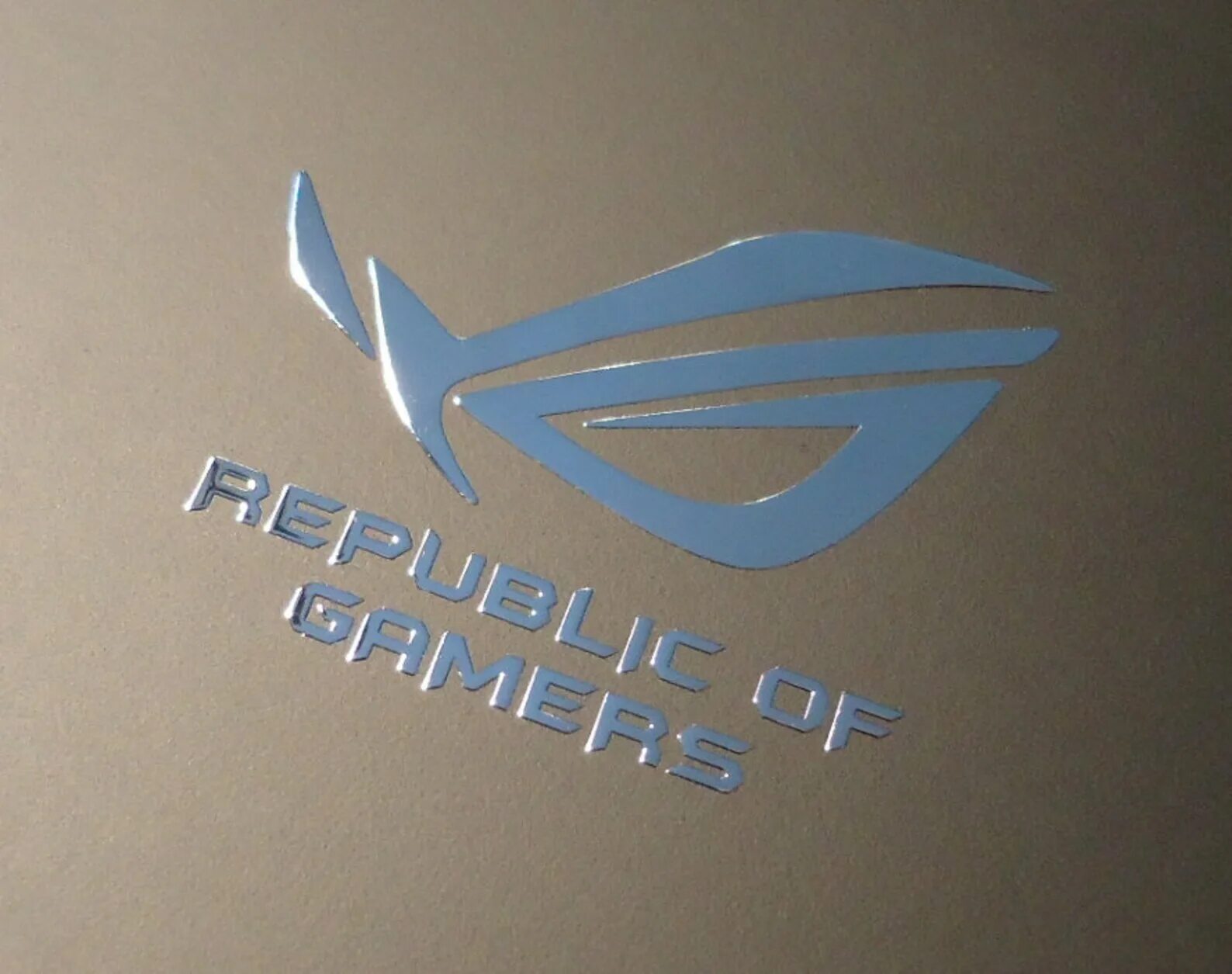 Наклейка asus. ASUS ROG Stickers. Наклейка асус. Наклейки ASUS Republic of Gamers. Наклейка ASUS логотип.