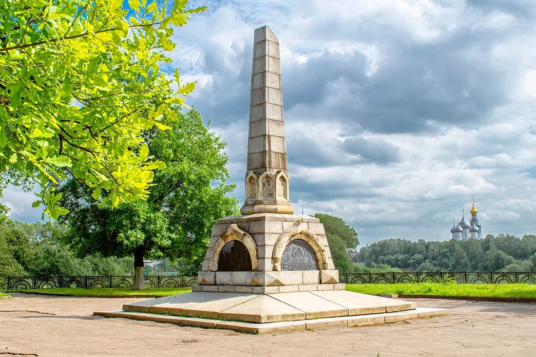 Памятник летию вологды. Обелиск 800 летия вологды. памятник 800 летия вологды. памятник 800 летия вологды окрестности. достопримечательности вологды памятник 800 летия.