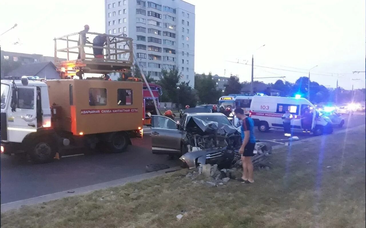 Авария в Гродно на улице. Твориться 20