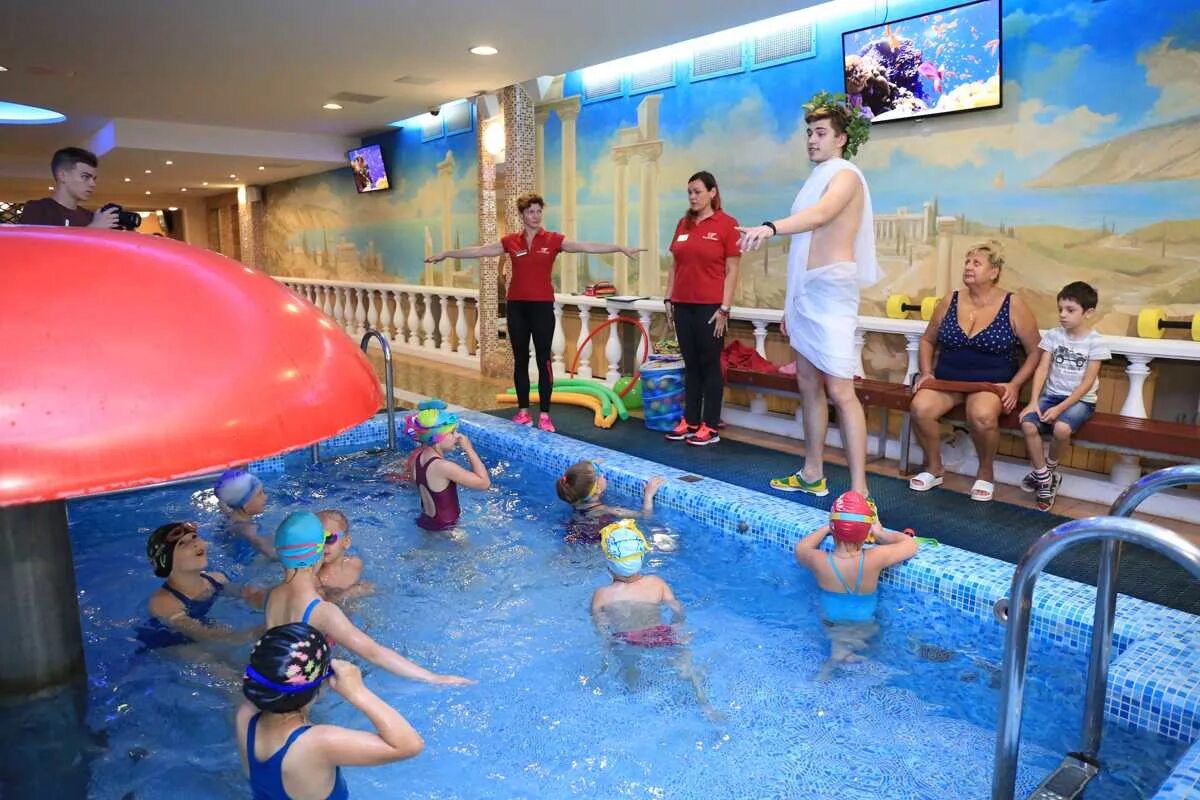 Бассейн сормович нижний новгород. Физкульт автозаводец бассейн. X-fit сормовский бассейн. Бассейн физкульт мещера. Физкульт нижний новгород корабли бассейн.