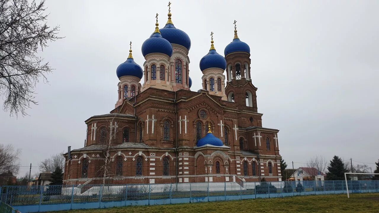 Община краснодарский край. Храм Рождества Богородицы станица Воронежская. Храм в станице Воронежской Усть-Лабинский район. Храм Рождества Богородицы Краснодар. Храм Рождества Богородицы ст. Воронежской Усть Лабинского района.