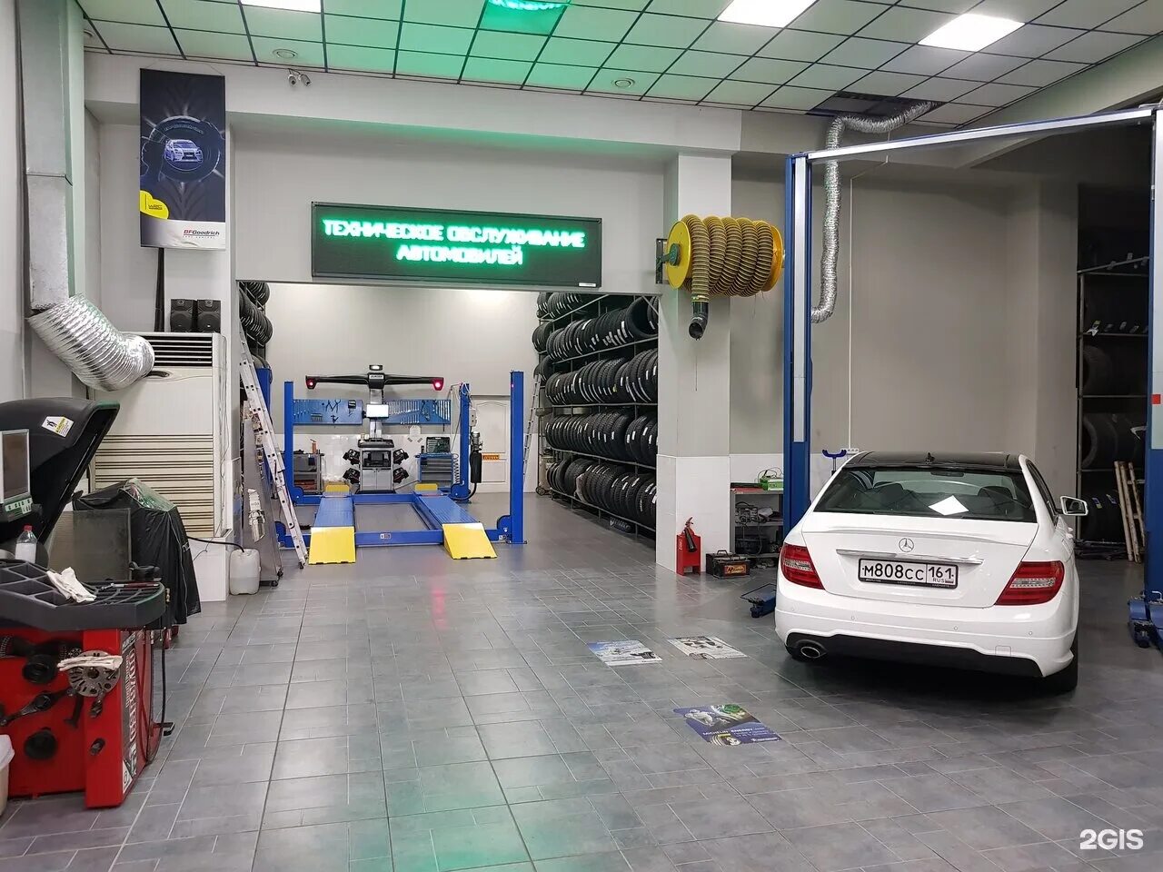 Шинный центр ростов. Шинный центр tyreplus. tyreplus шиномонтаж. шиномонтаж красноармейская ростов. шинный центр в ростове на дону.