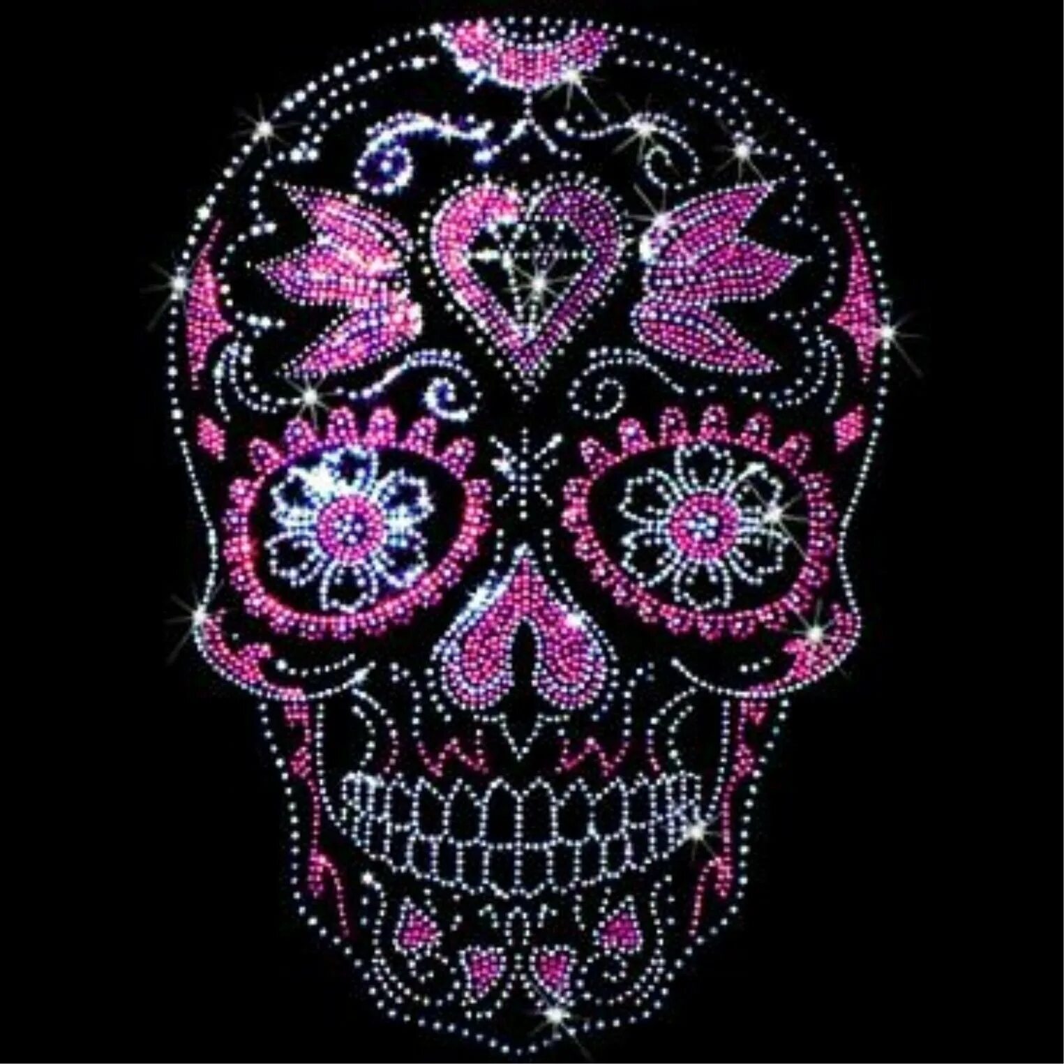 Футболка с черепом из страз. Череп philipp plein сваровски. Череп в стразах. Череп со стразами. Череп со стразами.