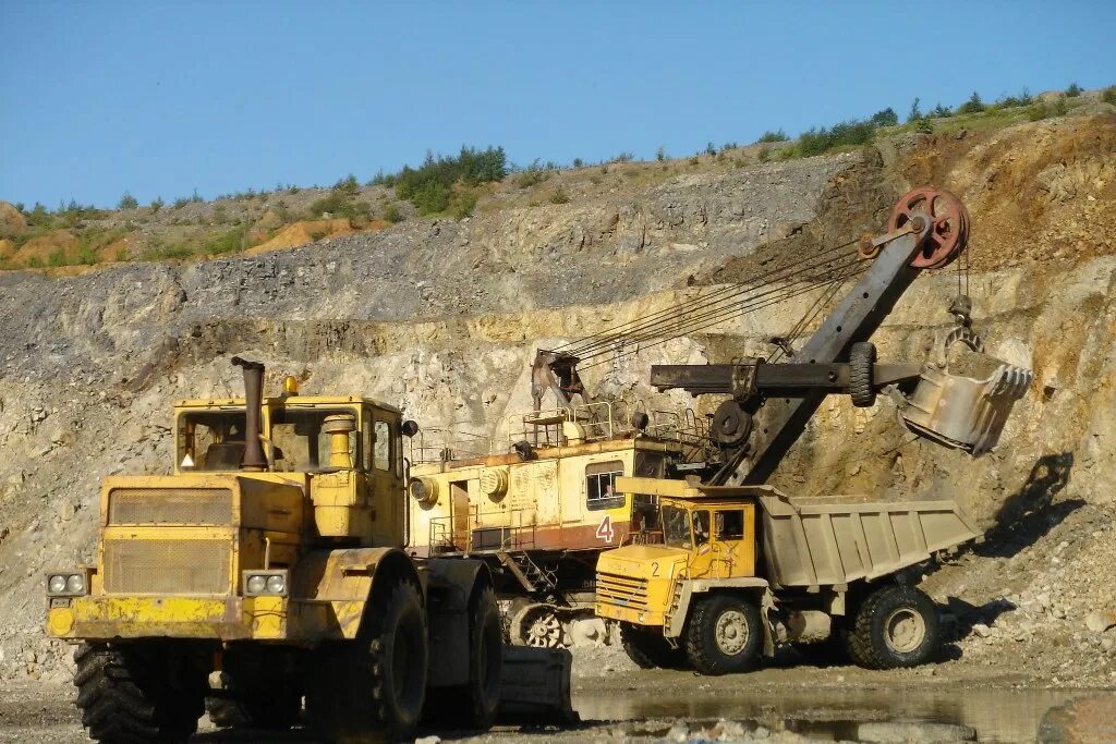 Фабрика рудник. Приморский гок логотип. Приморский гок. Горно-обогатительный комбинат дальнегорск. Приморский гок восток.