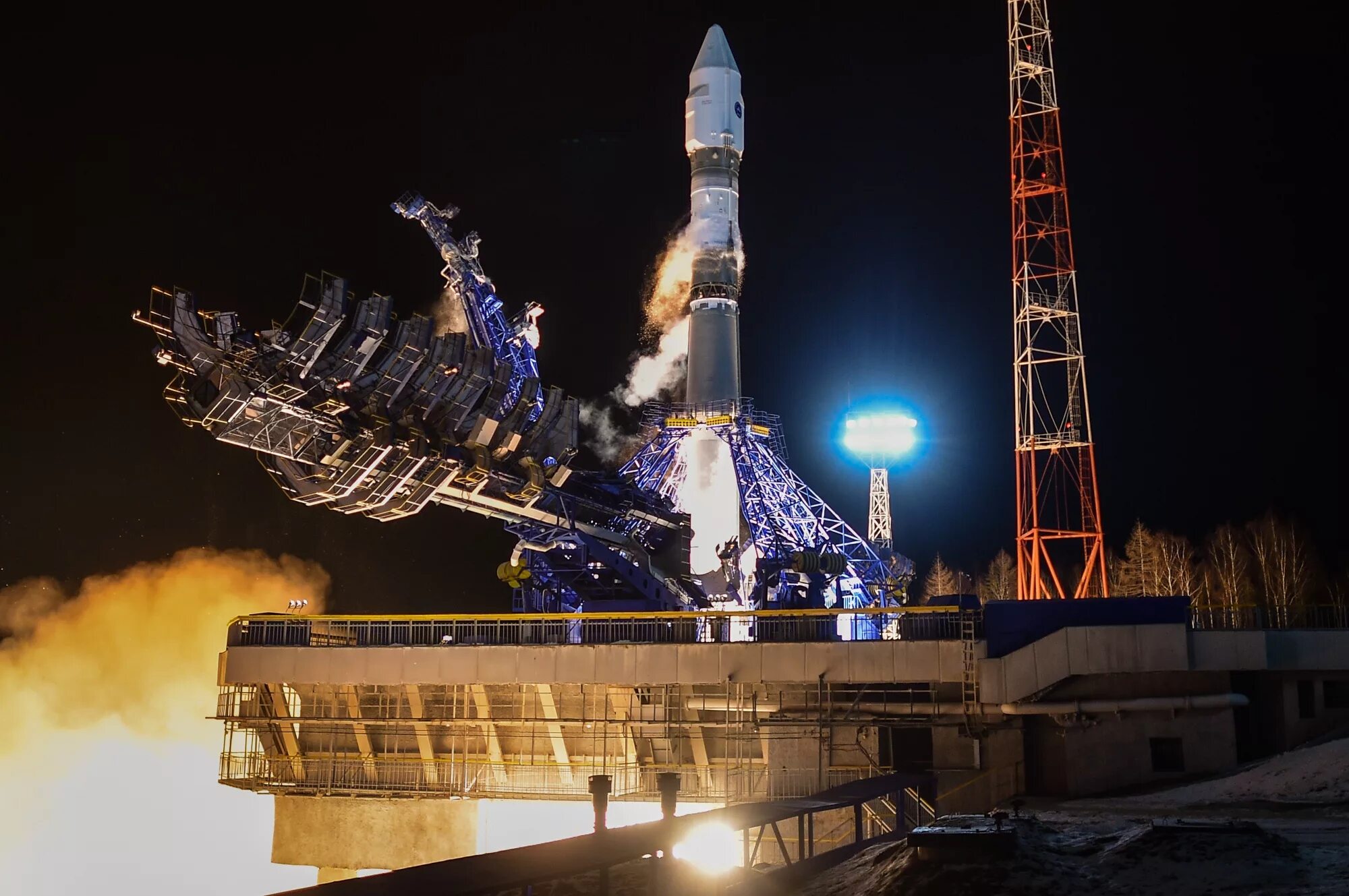 1в. Космодром плесецк союз. Спутники запущенные в космос россией. Космодром плесецк ангара. Космодром плесецк запуск ракеты союз 2.