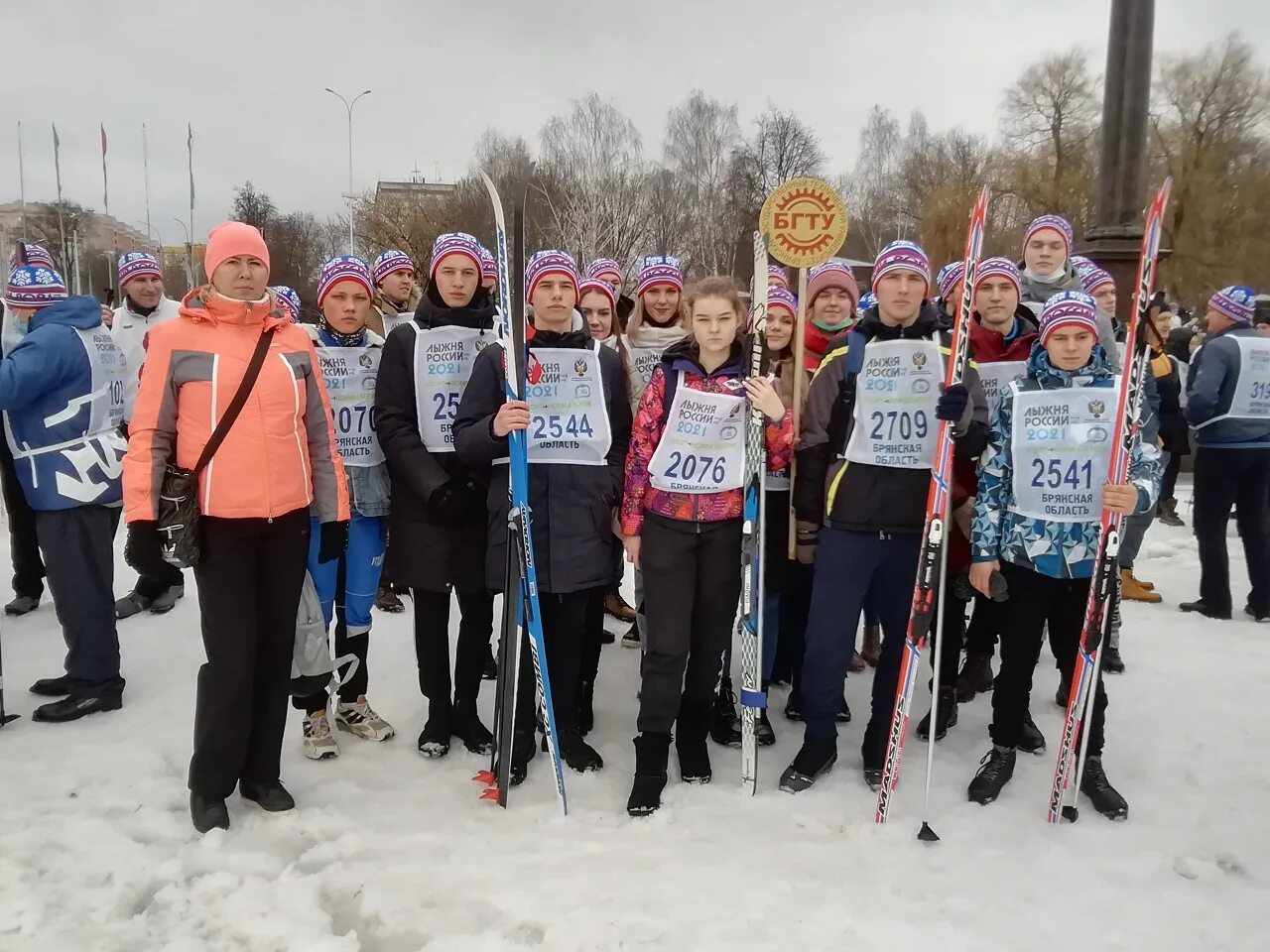 Лыжня россии 2022 нижнекамск. Лыжня россии 2023 химки. Лыжня россии д пруддор. Стадион медик лыжная трасса. Лыжня россии солигалич.