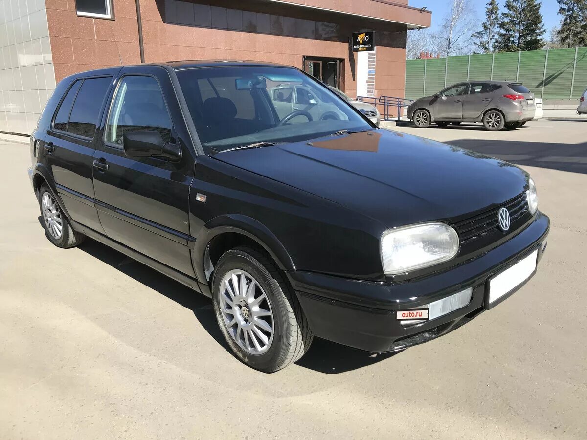 Volkswagen 1993. Volkswagen Golf 1.8 MT, 1993. Гольф 3 1993 года. Фольксваген гольф 1993. Фольксваген гольф 1993 года.