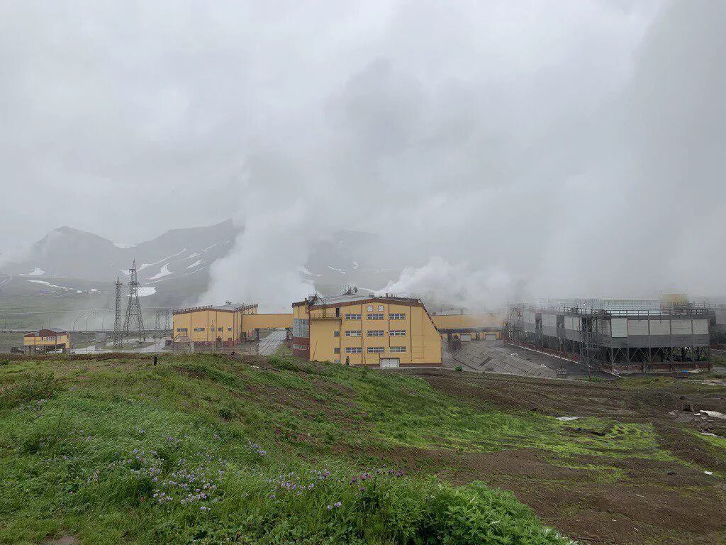 Поселок термальный Камчатка. Поселок термальный Петропавловск Камчатский. Горячие источники поселок Эссо Камчатка. Поселок термальный Камчатка бассейн.