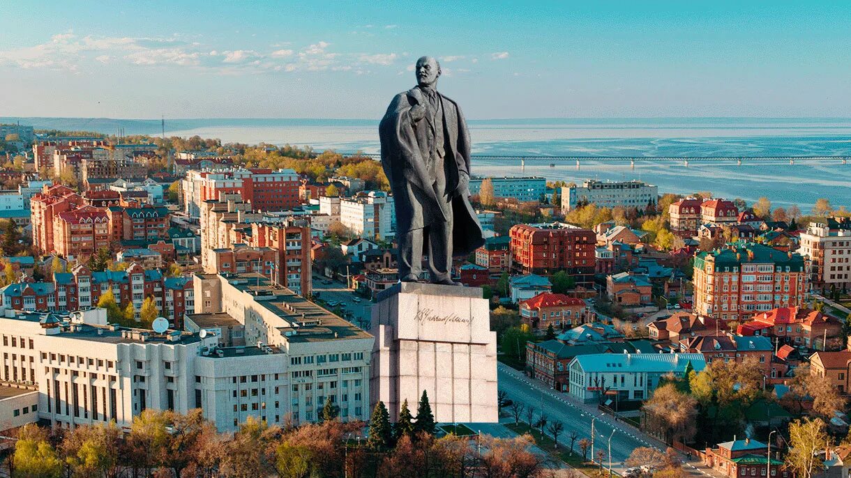 Поступи ульяновск. Город Ульяновск. Ульяновск центр города. Ульяновск 2022 достопримечательности. Ульяновск столица Республики.