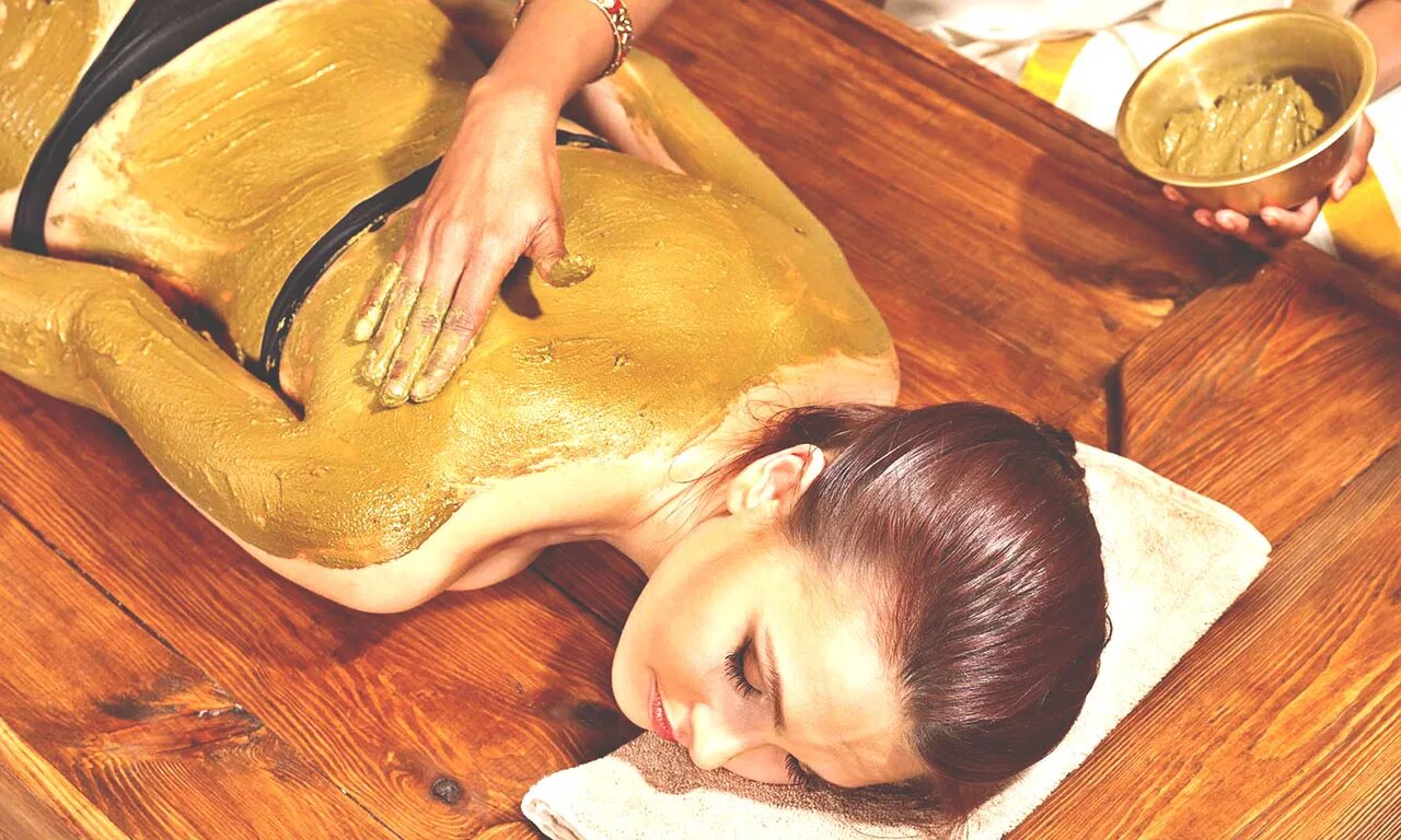 Обертывание золотом. Золотое обертывание для тела. Золотое обертывание. Spa обертывание. Маска для лица gold.