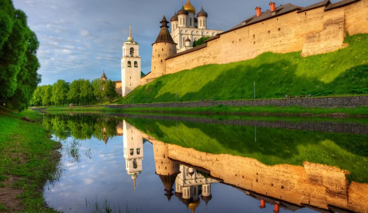 Псков великий новгород. Микрорайон псковская слобода великий новгород. Псковская 56 великий новгород. Псков+великий новгород+печоры+изборск. Псковский микрорайон великий новгород.