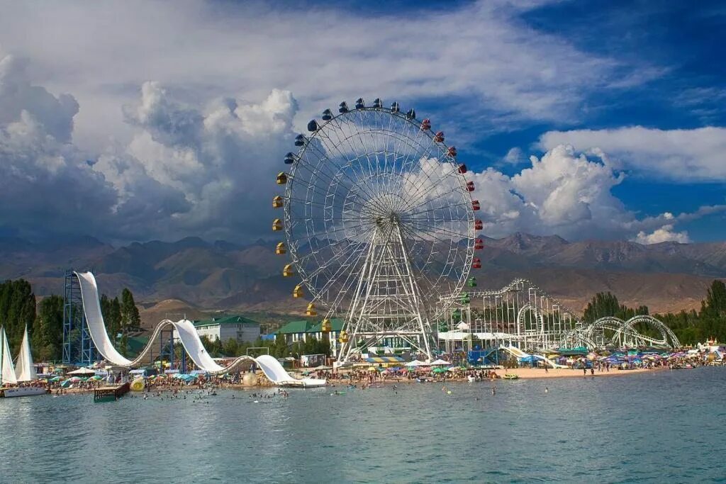 Золотые пески бостери. Киргизия иссык-куль бостери. чолпон ата бостери. бостери иссык куль золотые пески. иссык-куль колесо обозрения.