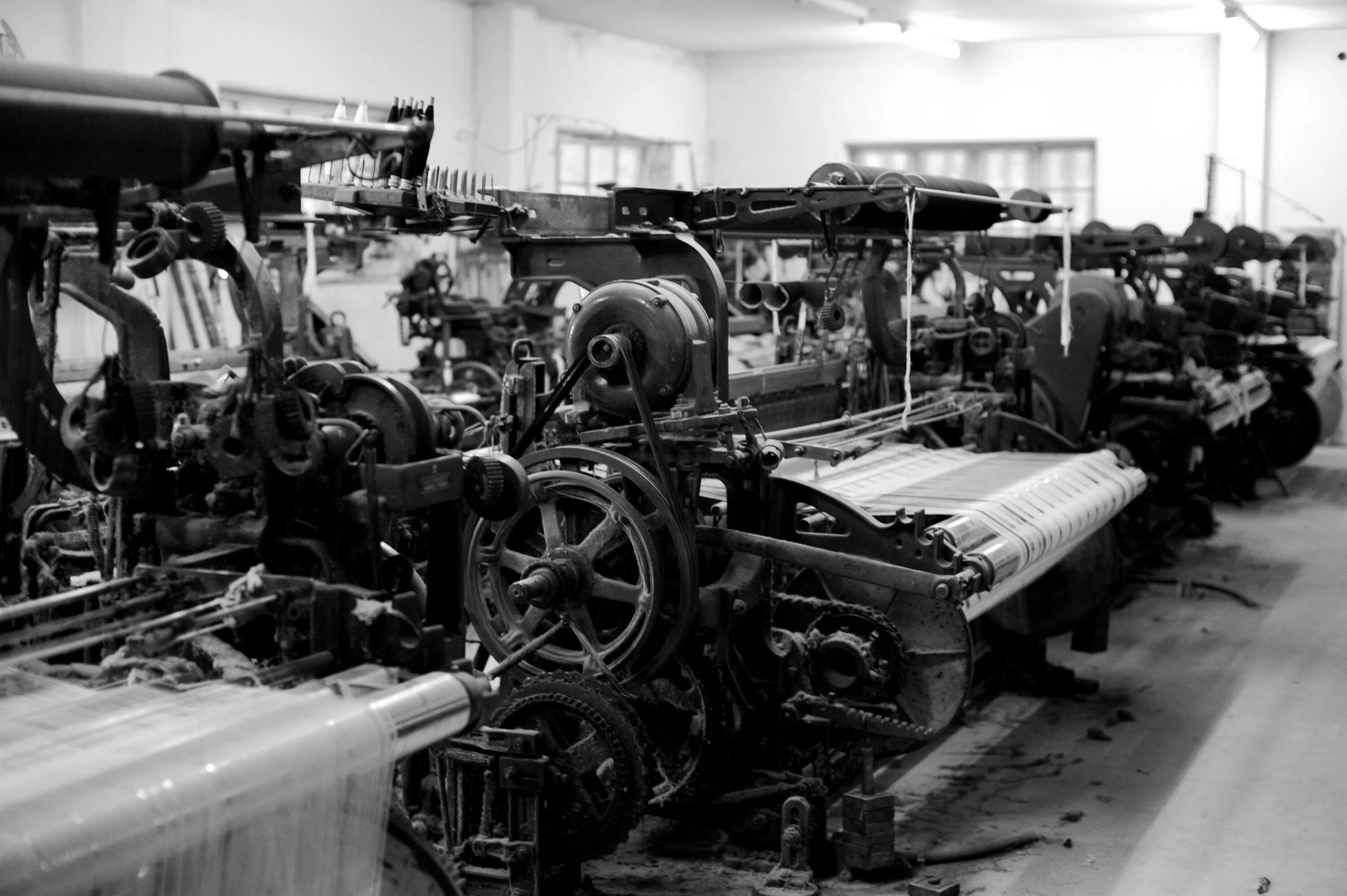Blacking factory. Factory black and white. old factory machine. тёмная фабрика. old machines kettles factory.