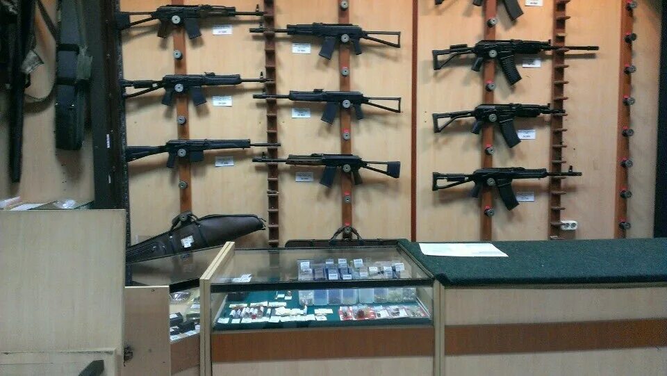 Ул ленсовета д 26 магазин следопыт. Оружейный магазин следопыт. Оружейный магазин следопыт. Г. Следопыт королев охота.