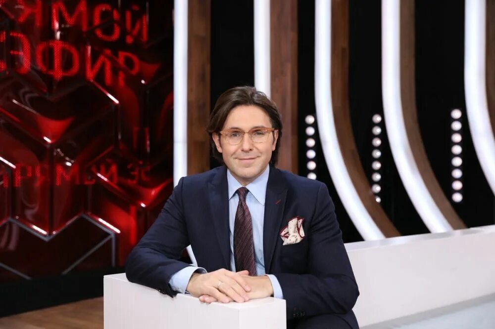 Прямой фир. Прямой фир