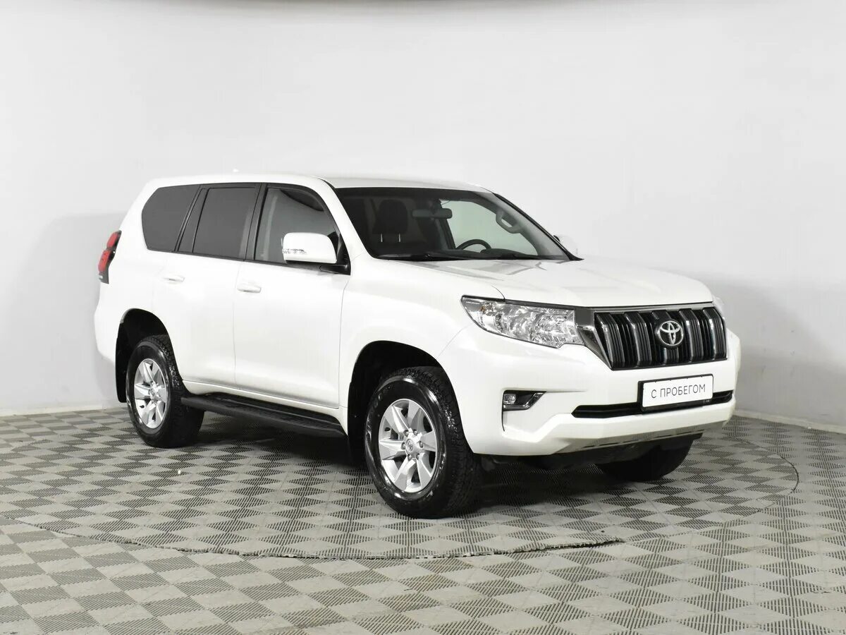 Купить прадо в новгороде. 2021 Toyota Land Cruiser Prado 2.8l (200). Прадо 2021 белый. Prado 2.7 at GXR. Тойота Прадо белый 2021.