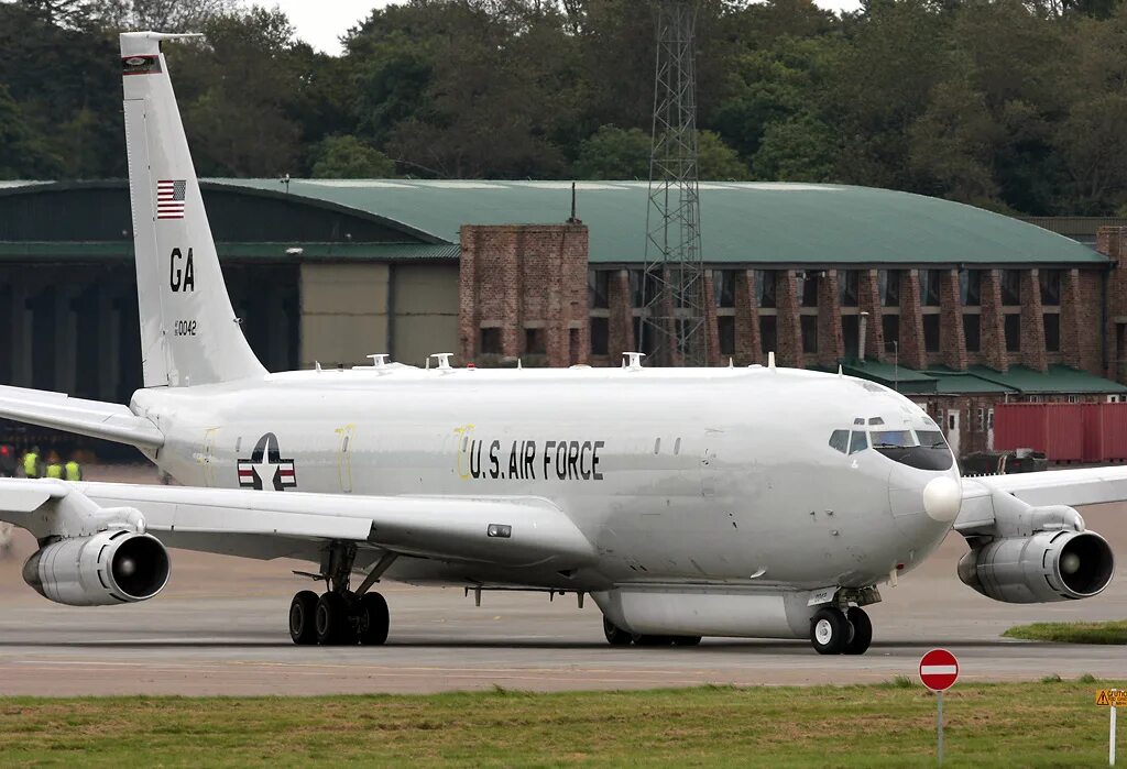 F-8 крусейдер. Boeing e-8 joint stars. самолет е-8с джистарс. V 8 e. Boeing e-8c joint stars.