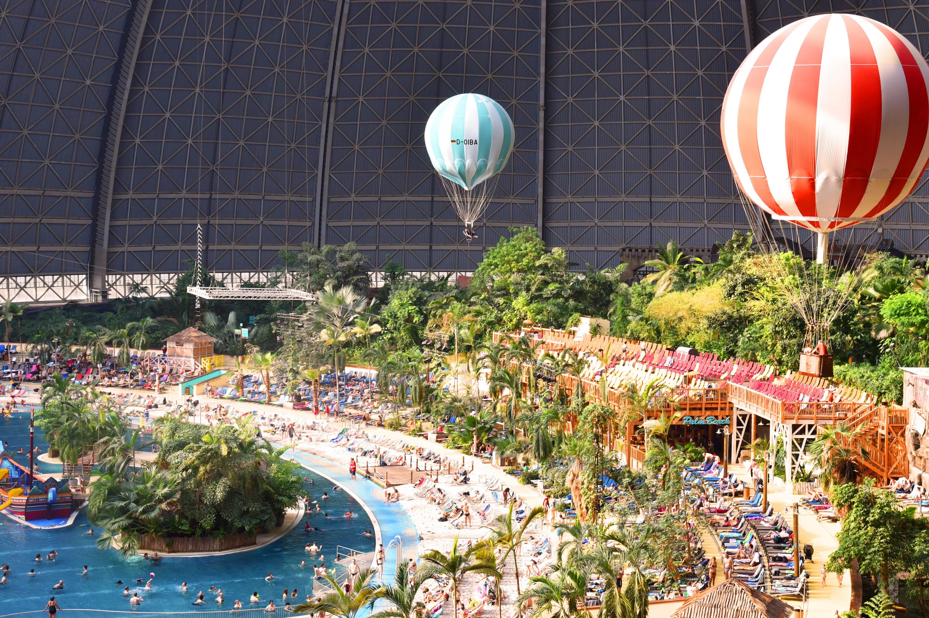 Тропикал Айленд Берлин. Аквапарк в Германии Tropical Islands. Аквапарк в Берлине Tropical Islands. Тропикал парк Германия.