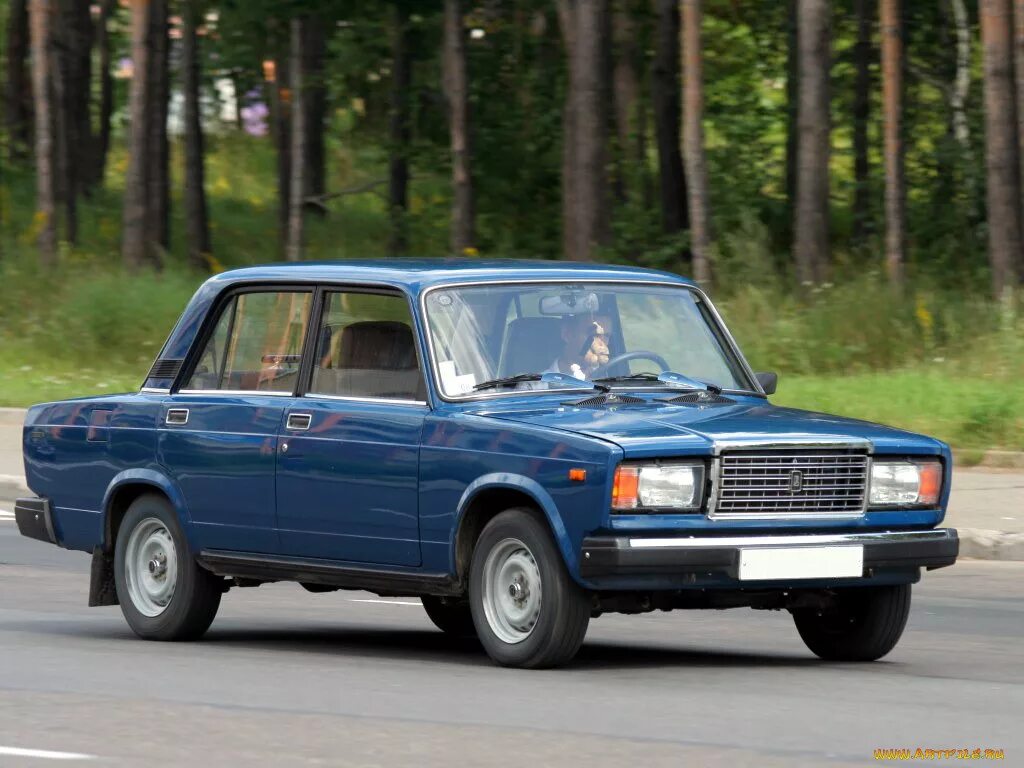 Машина 5. ВАЗ-2107 «Жигули». Семерка ВАЗ 2107. Lada 2107 новая. Семёрка машина новая.