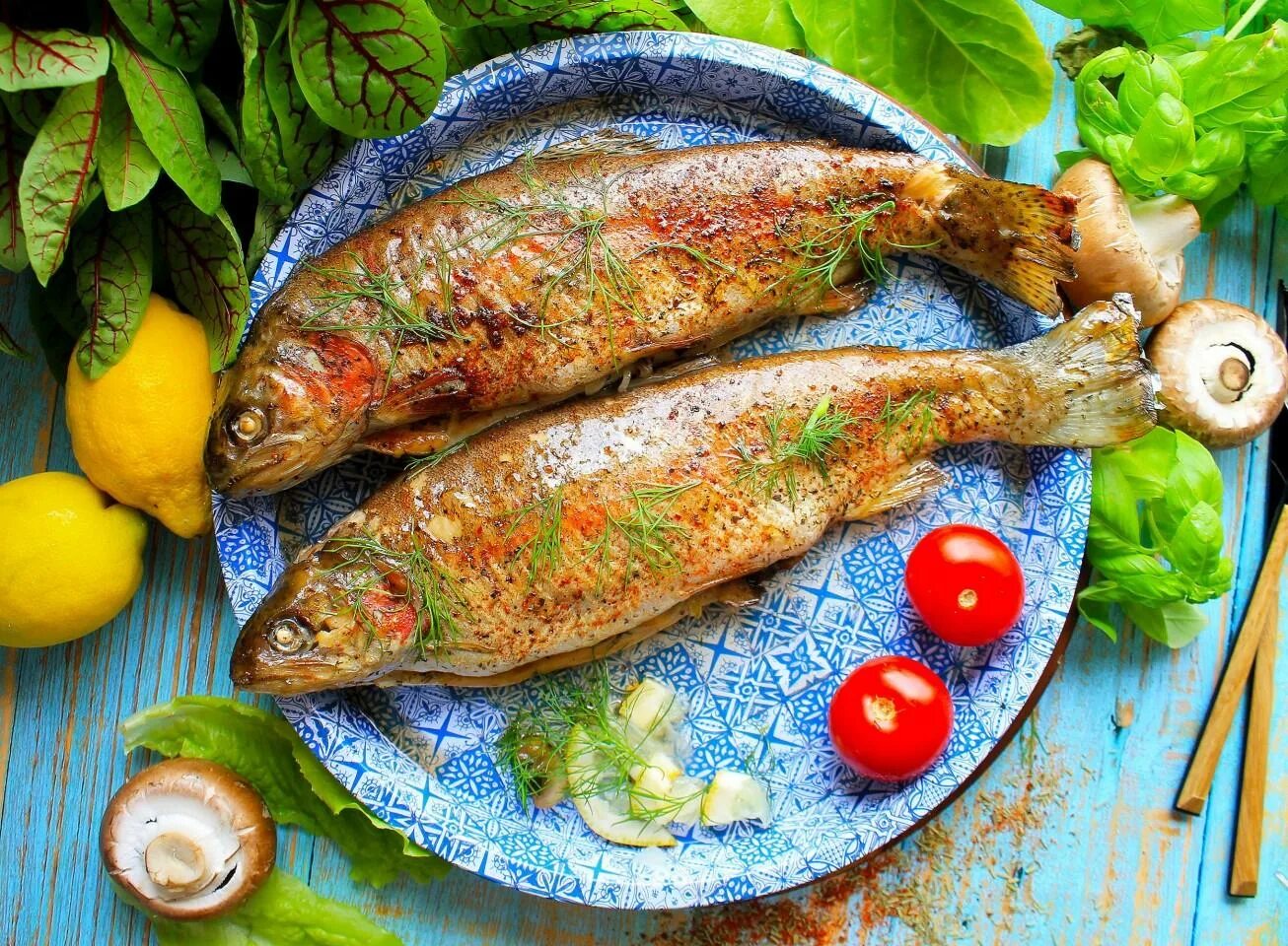 Как вкусно приготовить радужную форель в духовке. Радужная форель в духовке. форель радужная запеченная в духовке. форель речная запеченная в духовке. радужная форель в духовке рецепт.