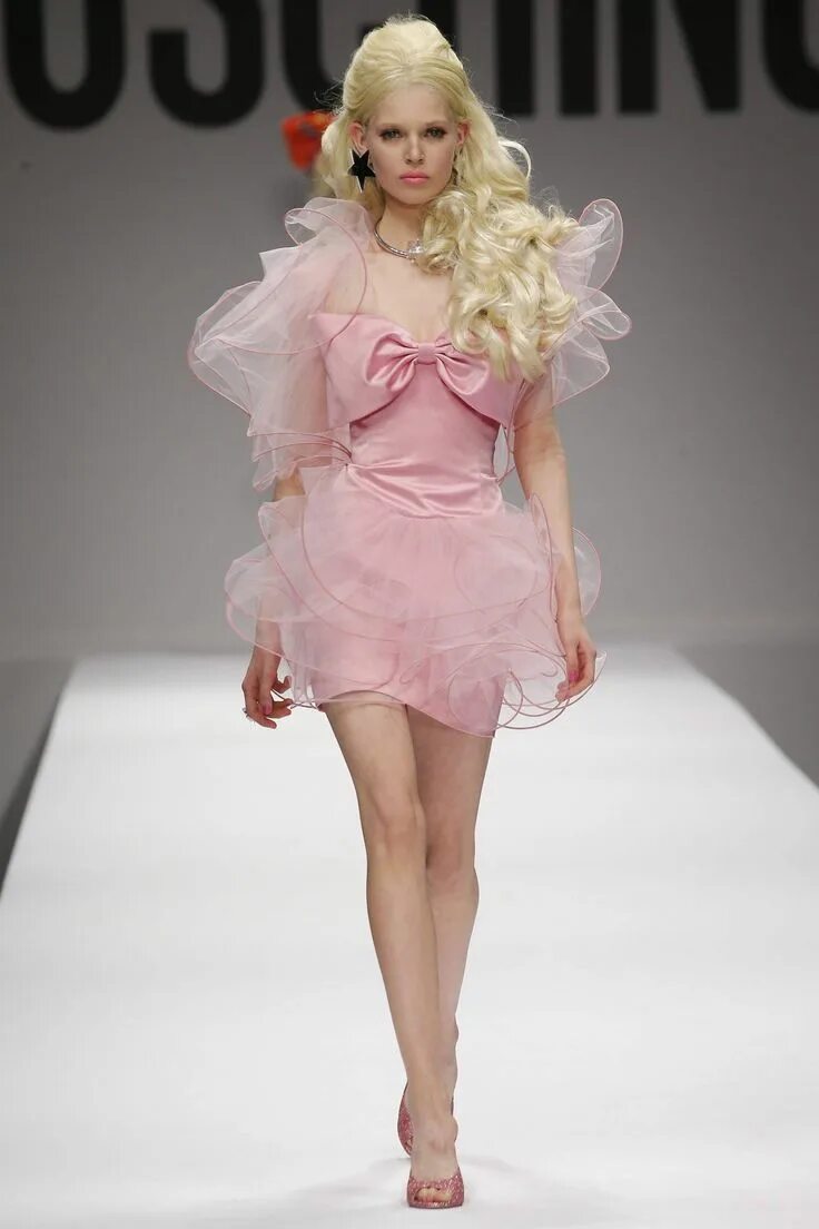 Экстравагантные платья. Платье розовое. Дизайнерские платья. Модные Наряды.