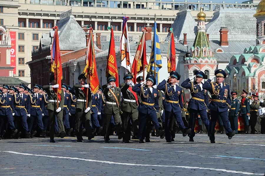 Что будет 23 февраля в москве. 23 Февраля парад. Парад на 23 февраля в Москве. 23 Февраля парад Победы. Шествие на 23 февраля.