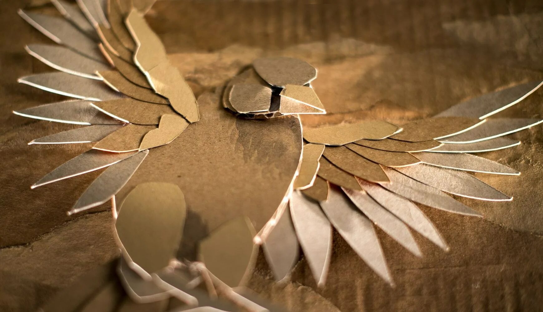 Картонная птица. Поделка птичка. Птица из гофрокартона. Птица из картона. Картонная птица.