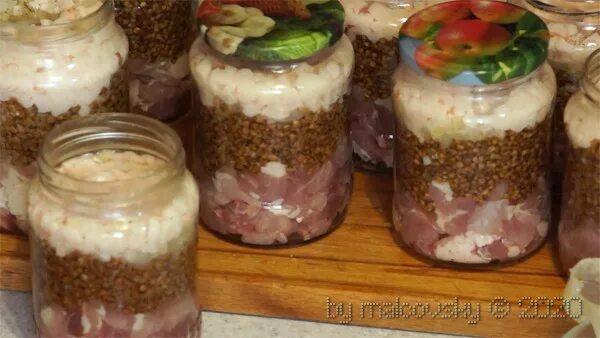Каша гречневая с мясом в автоклаве. Гороховая каша в автоклаве. тушенка с гречкой в автоклаве. каша с мясом в автоклаве. каша гречневая в автоклаве.