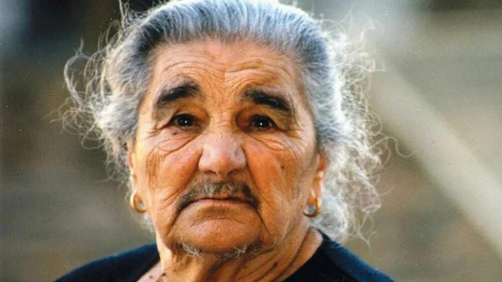Мохнатка бабушки. Старая грузинка. Усатая женщина. Старая некрасивая женщина. Еврейки в старости.
