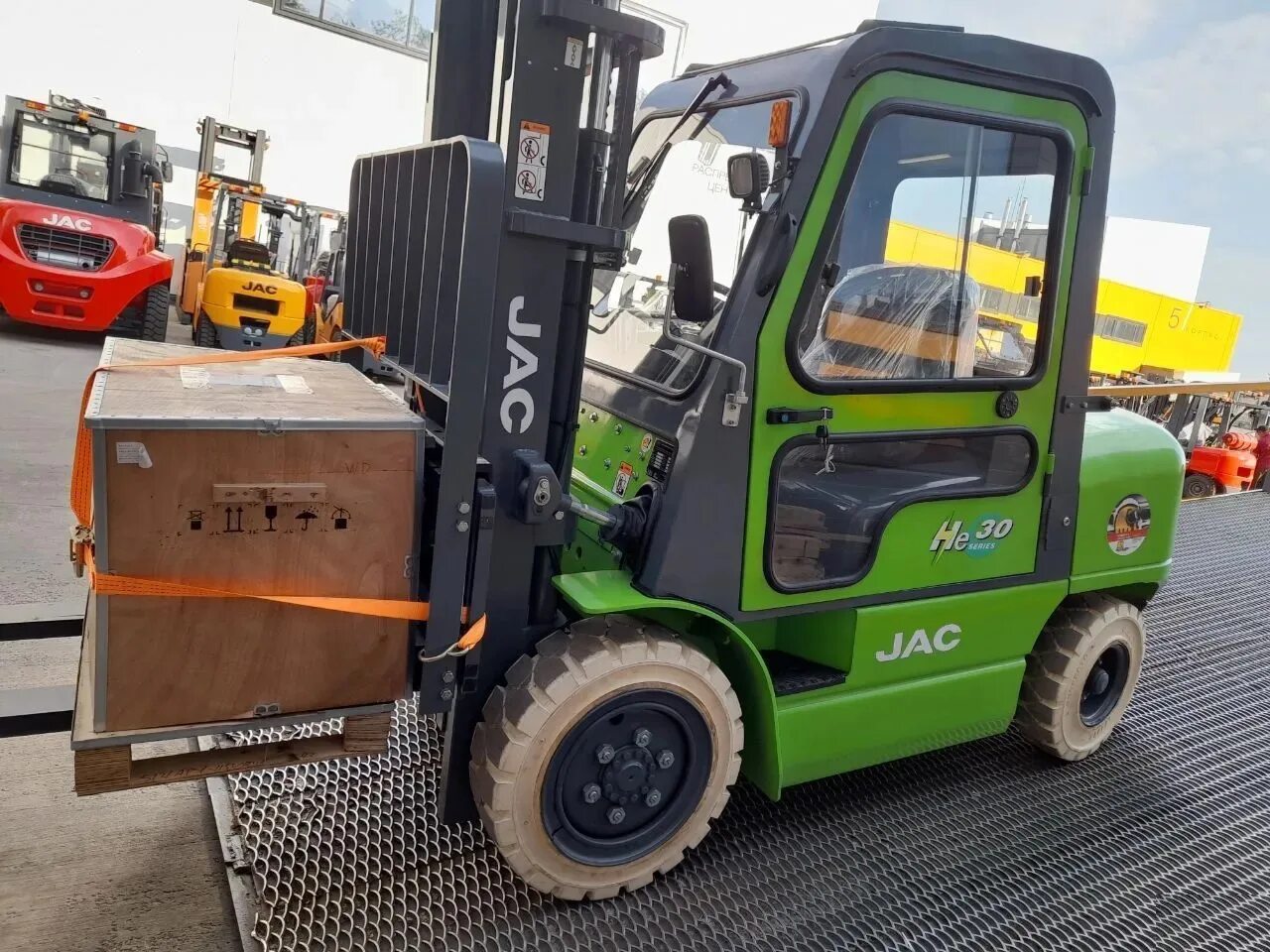 Jac гарантия. Jac 30. Jac s5 2022. Машина джак с5. Jac s5.