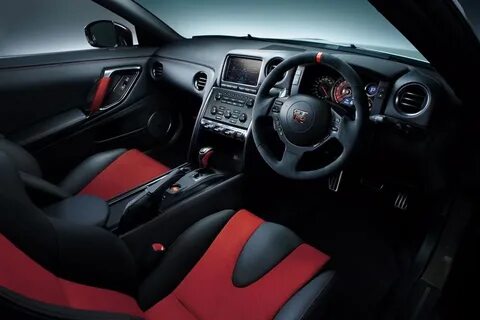 Nissan gtr салон