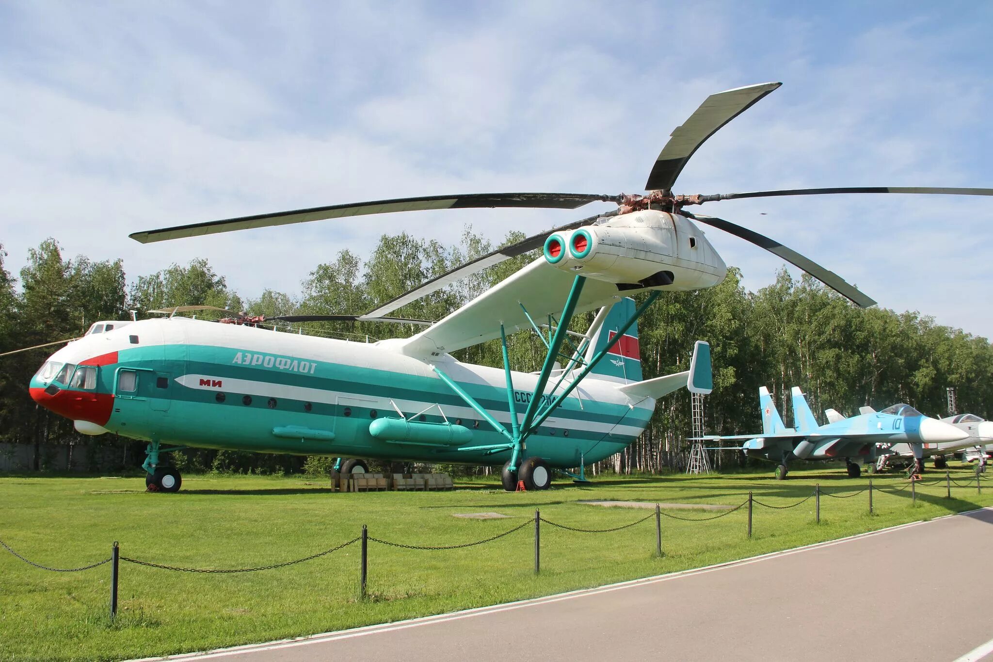 Ми-12 вертолёт. Двухвинтовой вертолёт ми-12. Самый большой вертолет в мире ми 12. В-12 (ми-12).