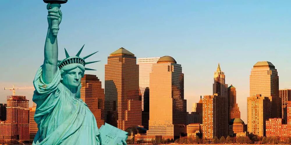 Свобода в различных странах. Статуя свободы Нью-Йорк. Нью-Йорк бстатуясвободы. Нью-Йорк Сити статуя свободы. НЬЮЙОРК статцуя свободы.