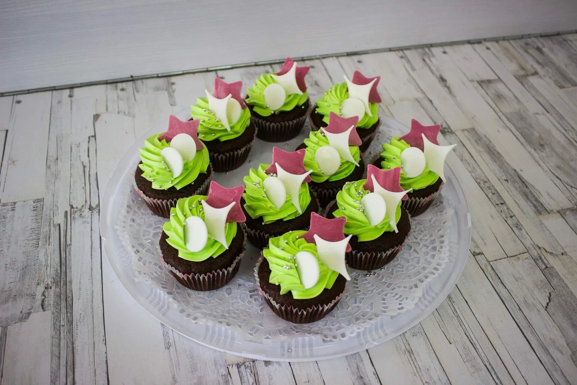 капкейки. украшение кексов. попкейт. вкусные капкейки. капкейки с начинкой внутри.