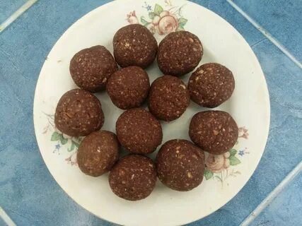 Конфеты из фиников