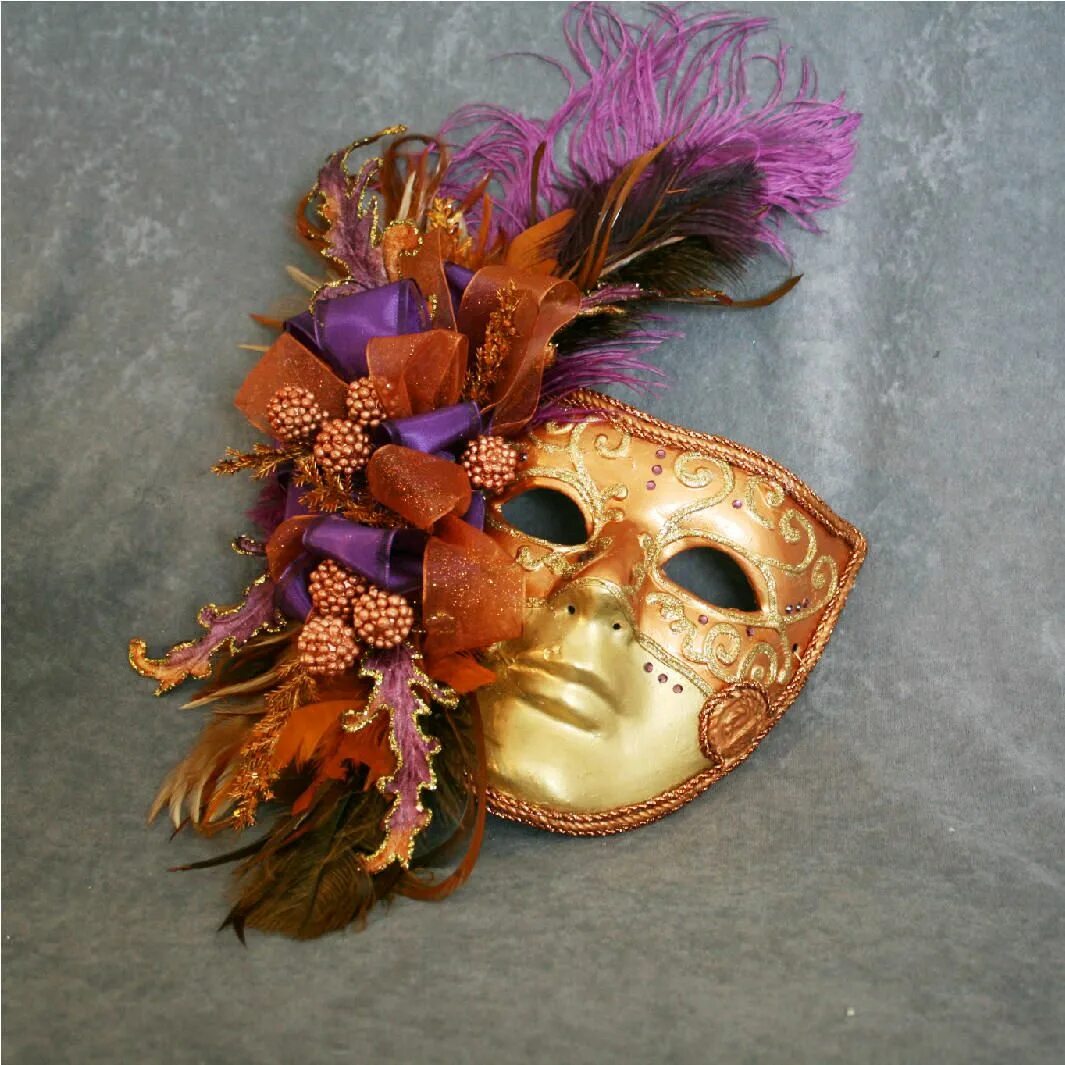 Венецианская маска Маттачино. Маски венецианские для декора. Декорирование венецианской маски. Венецианская маска своими руками. Театральная маска мастер класс